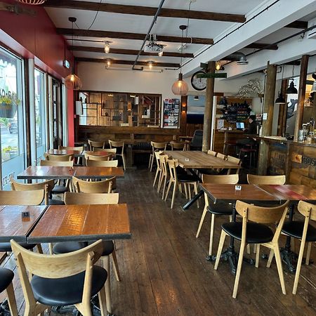 Akureyri Backpackers Hostel Екстериор снимка