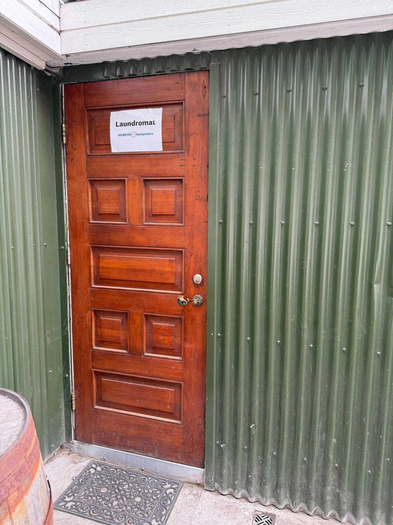 Akureyri Backpackers Hostel Екстериор снимка