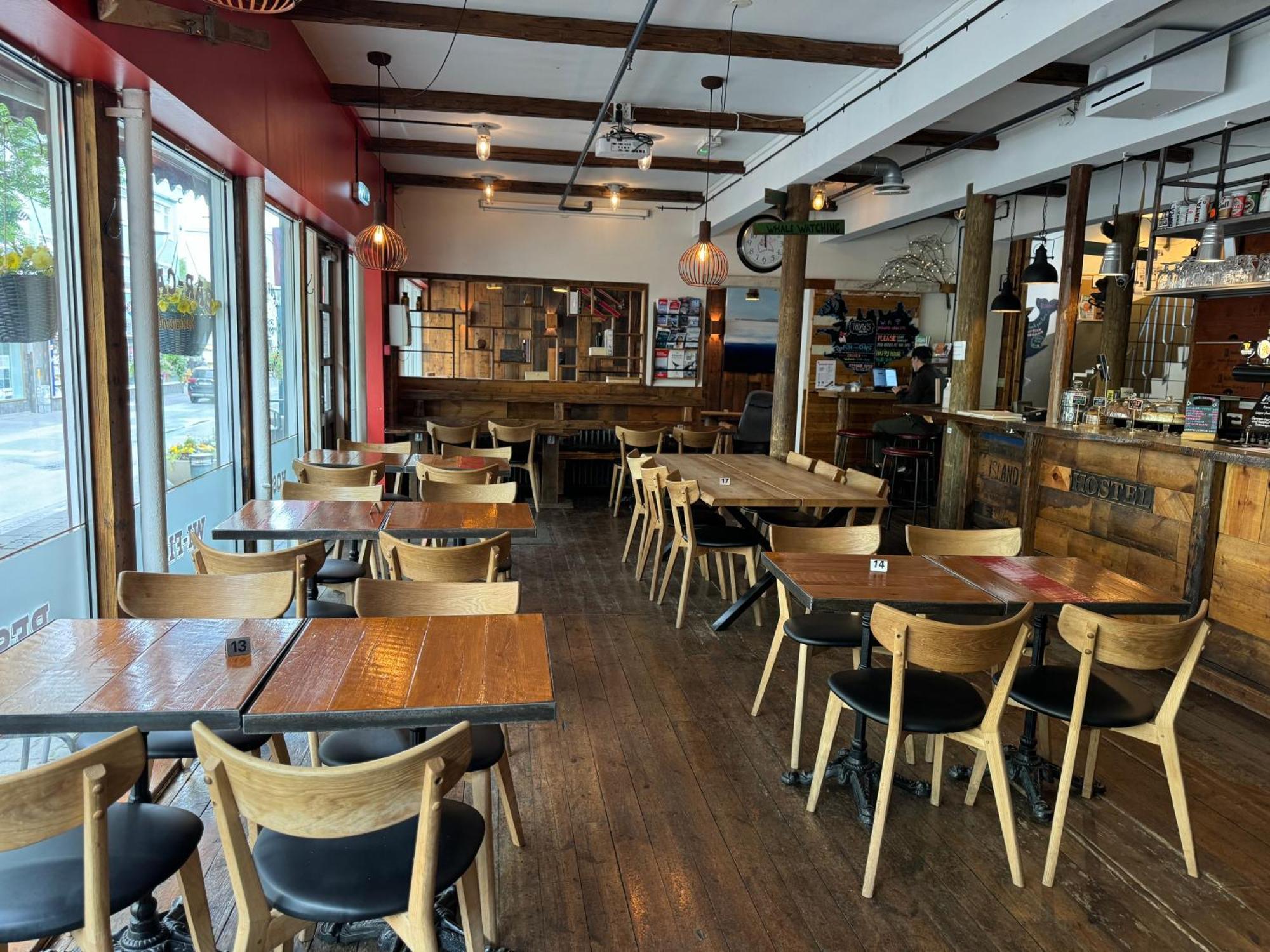 Akureyri Backpackers Hostel Екстериор снимка