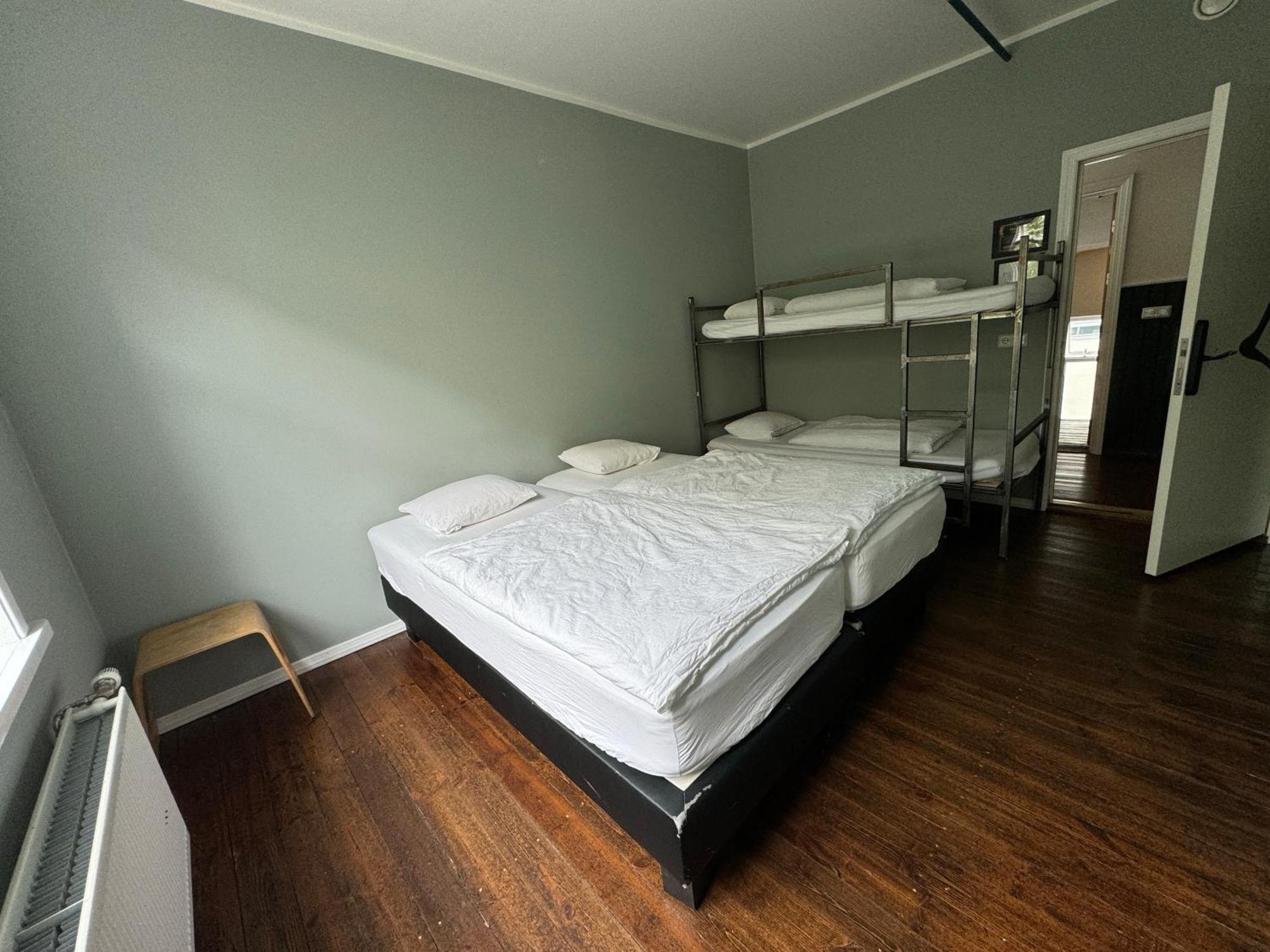 Akureyri Backpackers Hostel Екстериор снимка